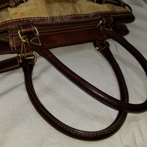 A9,622 Coach Hampton Carryall Patchwork Tote - Picture 5 of 6